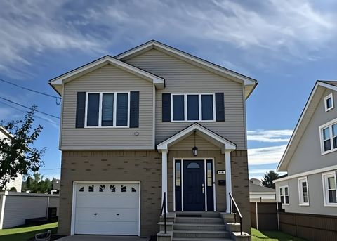 Photo of 29 Litchfield Ave, Elmont, NY 11003 (MLS # 11620354)