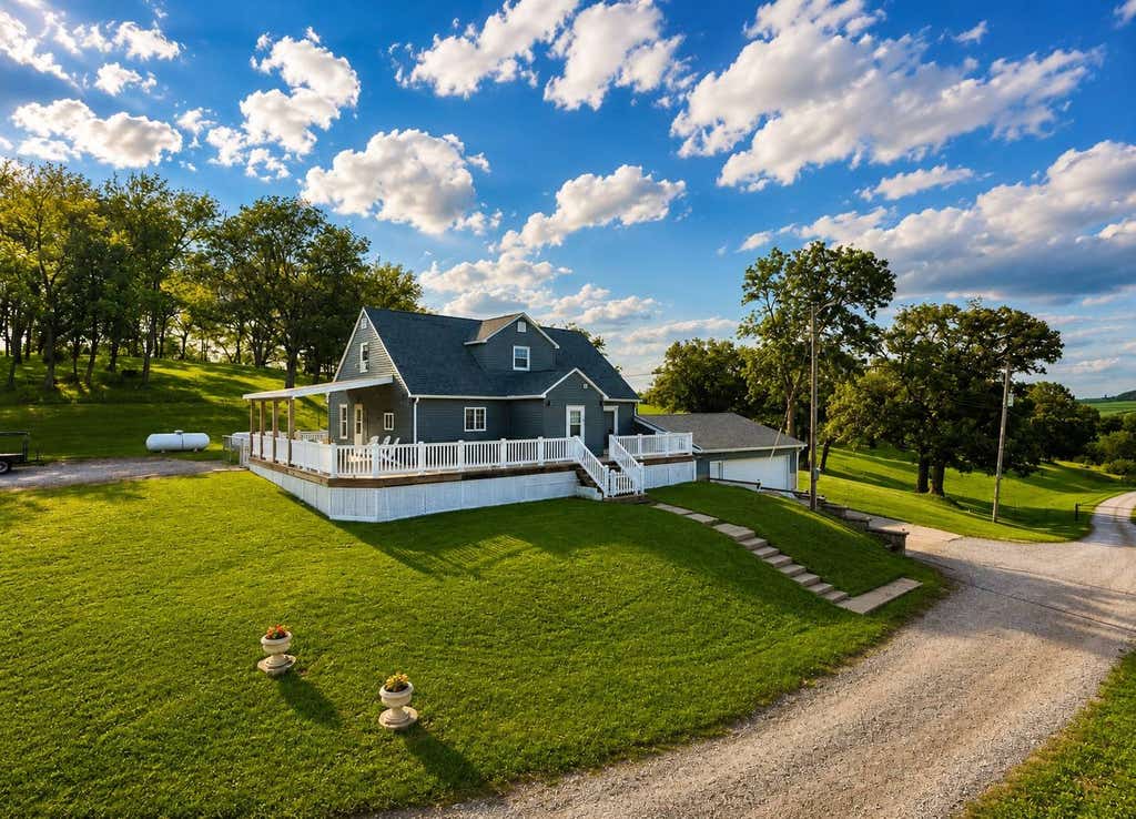 Photo of 1904 260th St, Exira, IA 50076 (MLS # 11845804)