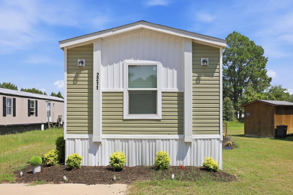 Photo of 2211 Presley Dr, Greenville, NC 27834 (MLS # 11935573)