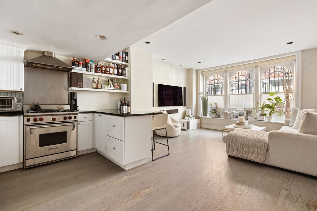 Photo of 220 East 5th Street #2, New York, NY 10003 (MLS # 11677551)