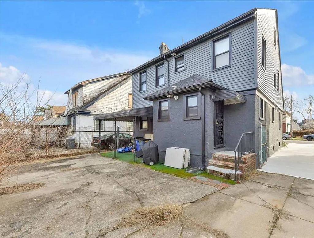 Photo of 19409 111th Rd, Saint Albans, NY 11412 (MLS # 11618212)