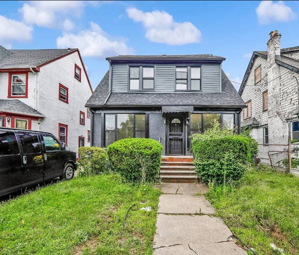 Photo of 19409 111th Rd, Saint Albans, NY 11412 (MLS # 11618212)