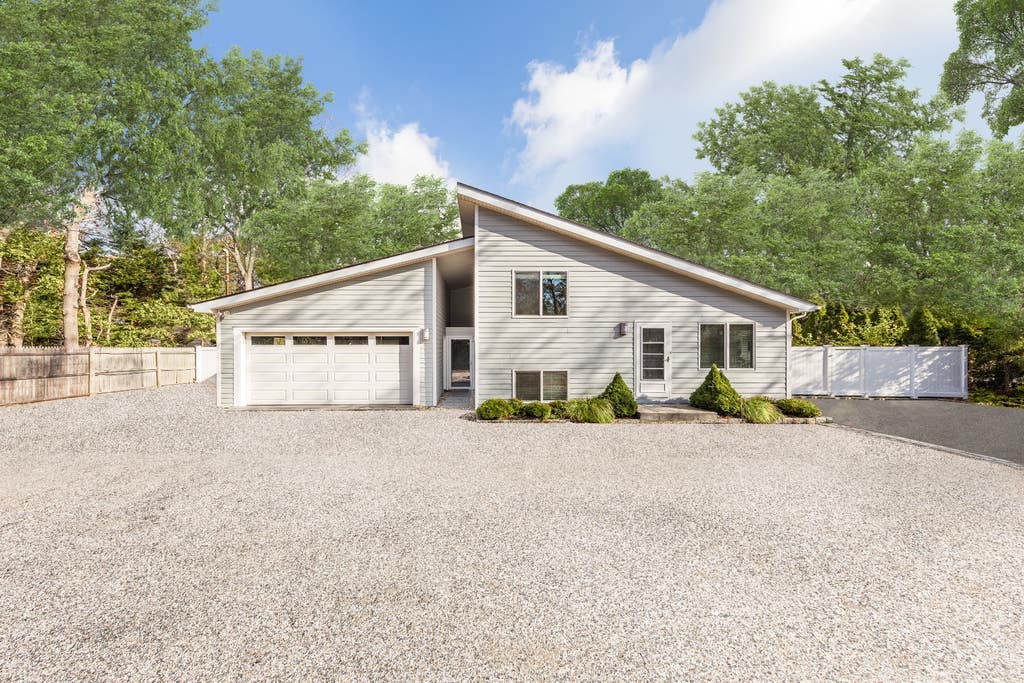 Photo of 2976 Quogue Riverhead Rd, East Quogue, NY 11942 (MLS # 11922748)