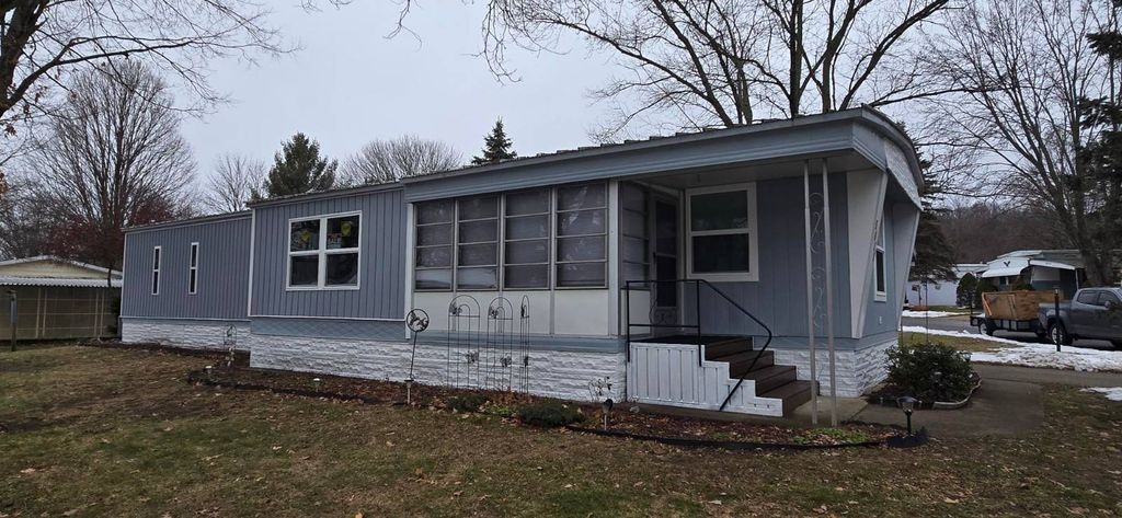 Photo of 5635 N Seagull Dr NE, Belmont, MI 49306 (MLS # 11642401)