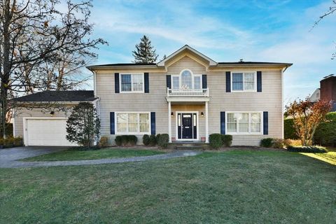 Photo of 92 Amherst Street, Garden City, NY 11530 (MLS # 11617566)