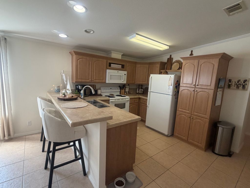 Photo of 139 New York Dr, New Smyrna Beach, FL 32168 (MLS # 11775966)