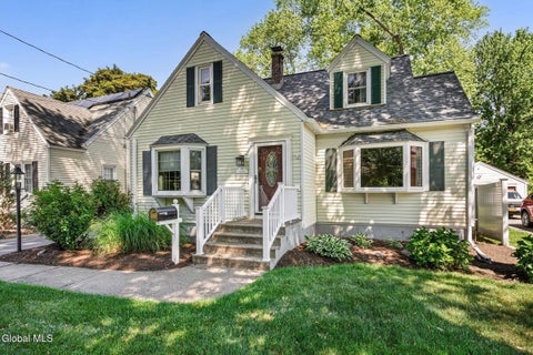 Photo of 197 Sunnyside Road, Glenville, NY 12302 (MLS # 11824273)
