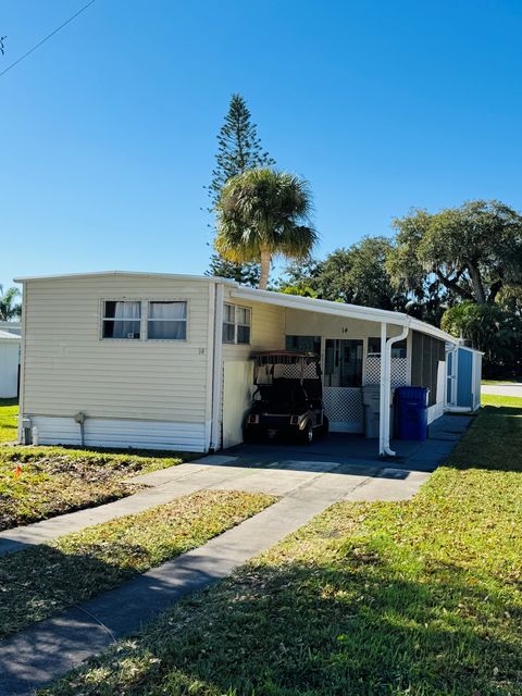 Photo of 14 Dawn Ln, Vero Beach, FL 32962 (MLS # 11638284)