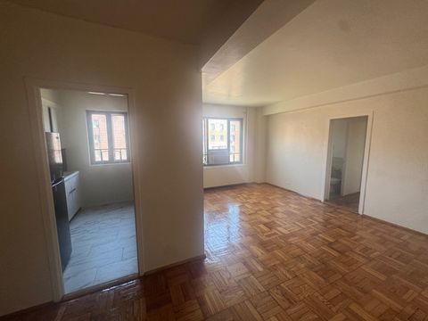Photo of 1409 Metropolitan Ave #3, Bronx, NY 10462 (MLS # 11729798)