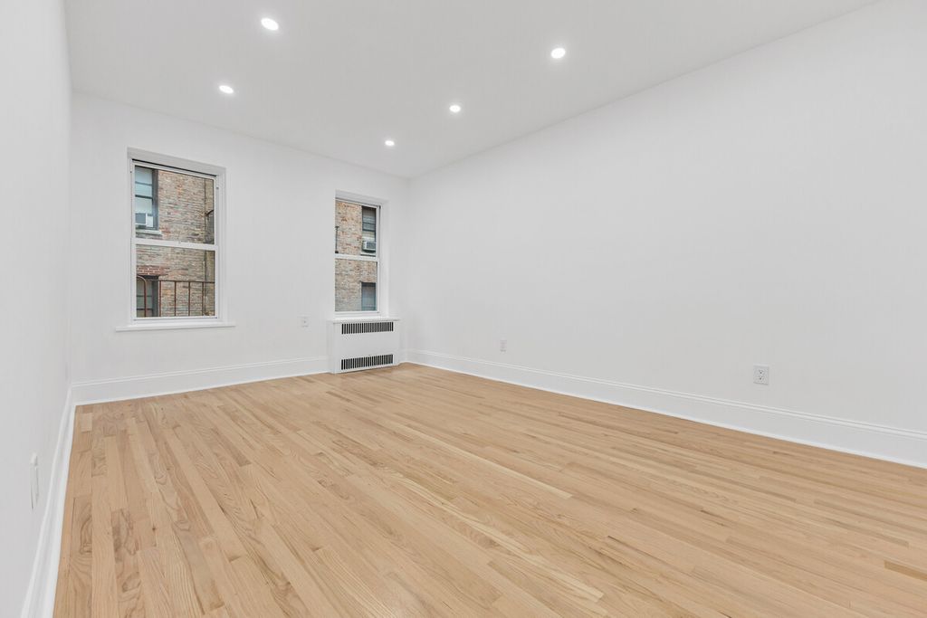 Photo of 161 East 91st Street #2B, New York, NY 10128 (MLS # 11679987)