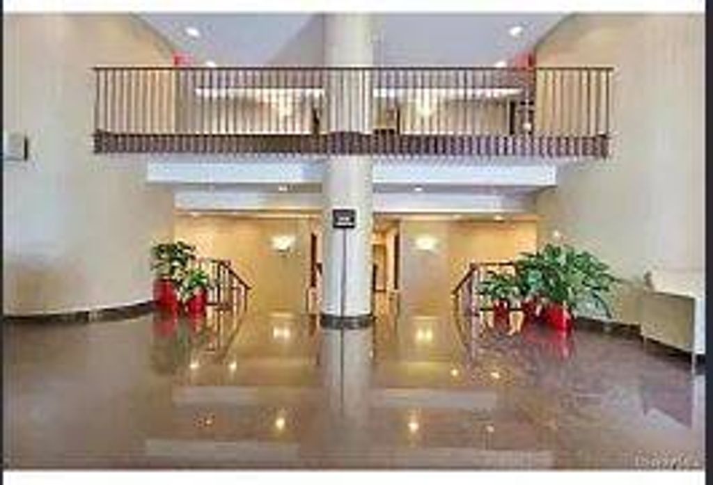 Photo of 15 Stewart Pl #5A, White Plains, NY 10603 (MLS # 11677888)