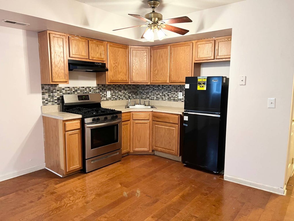 Photo of 35 Chesterfield Ln #1, Staten Island, NY 10314 (MLS # 11802044)