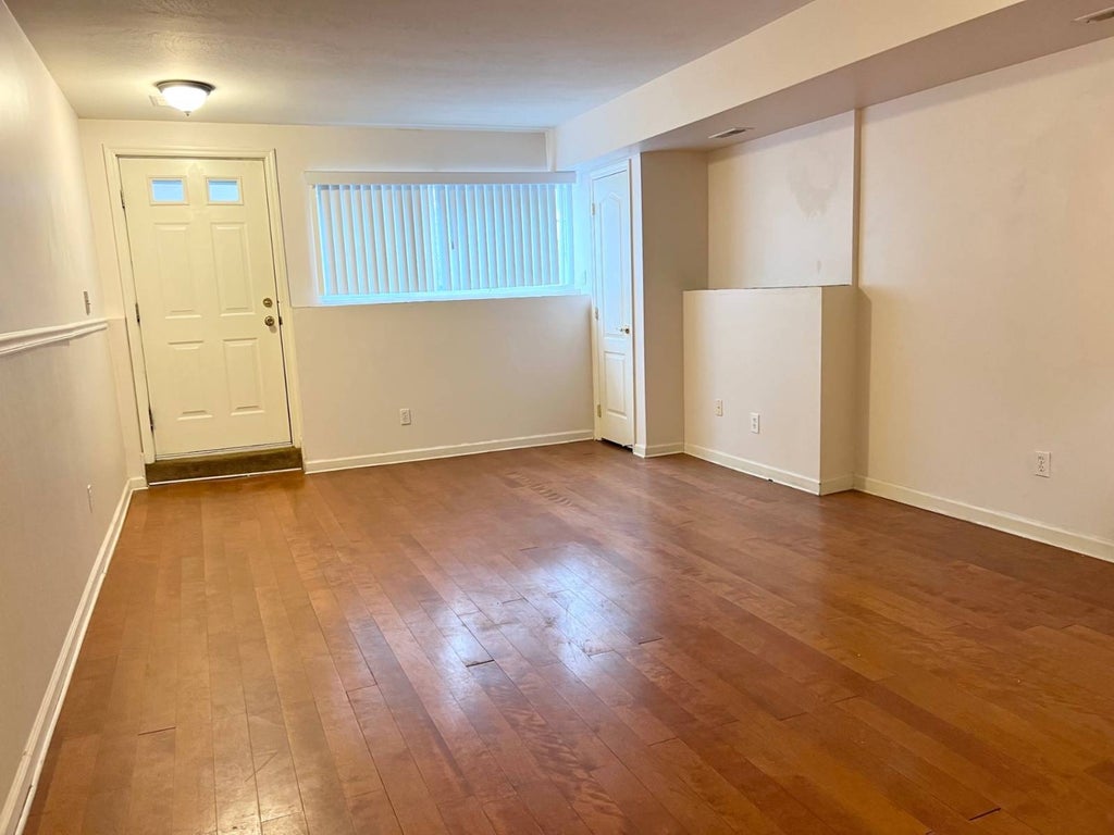 Photo of 35 Chesterfield Ln #1, Staten Island, NY 10314 (MLS # 11802044)