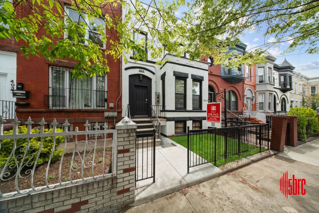 Photo of 405 miller Ave, Brooklyn, NY 11207 (MLS # 11737365)