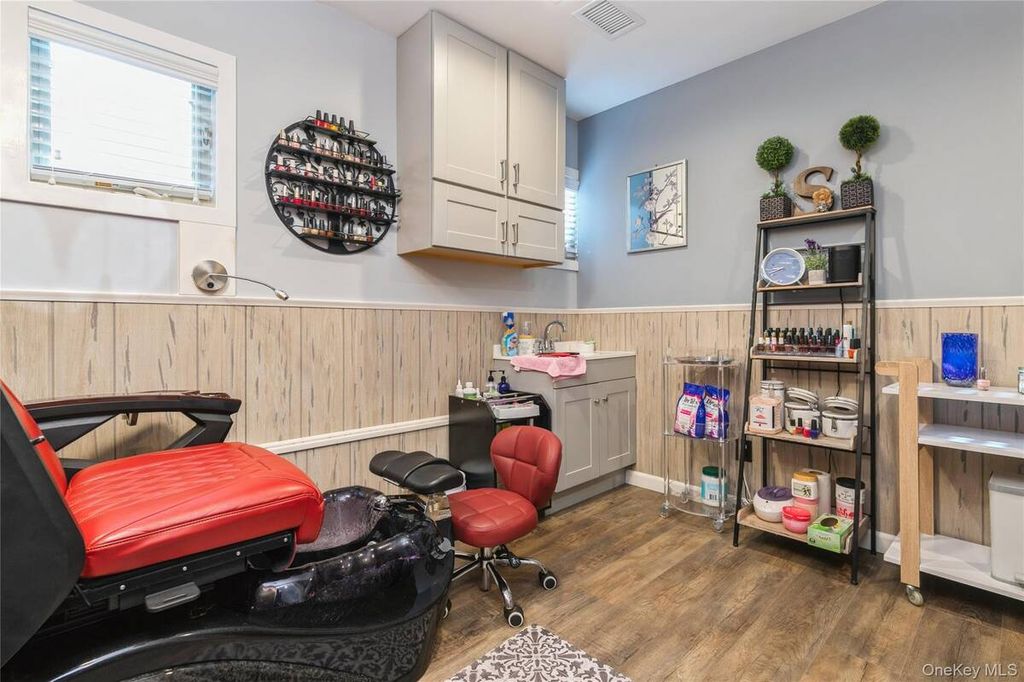 Photo of 1420 Montauk Highway #Suite 2 - Treatment, Oakdale, NY 11769 (MLS # 11676256)