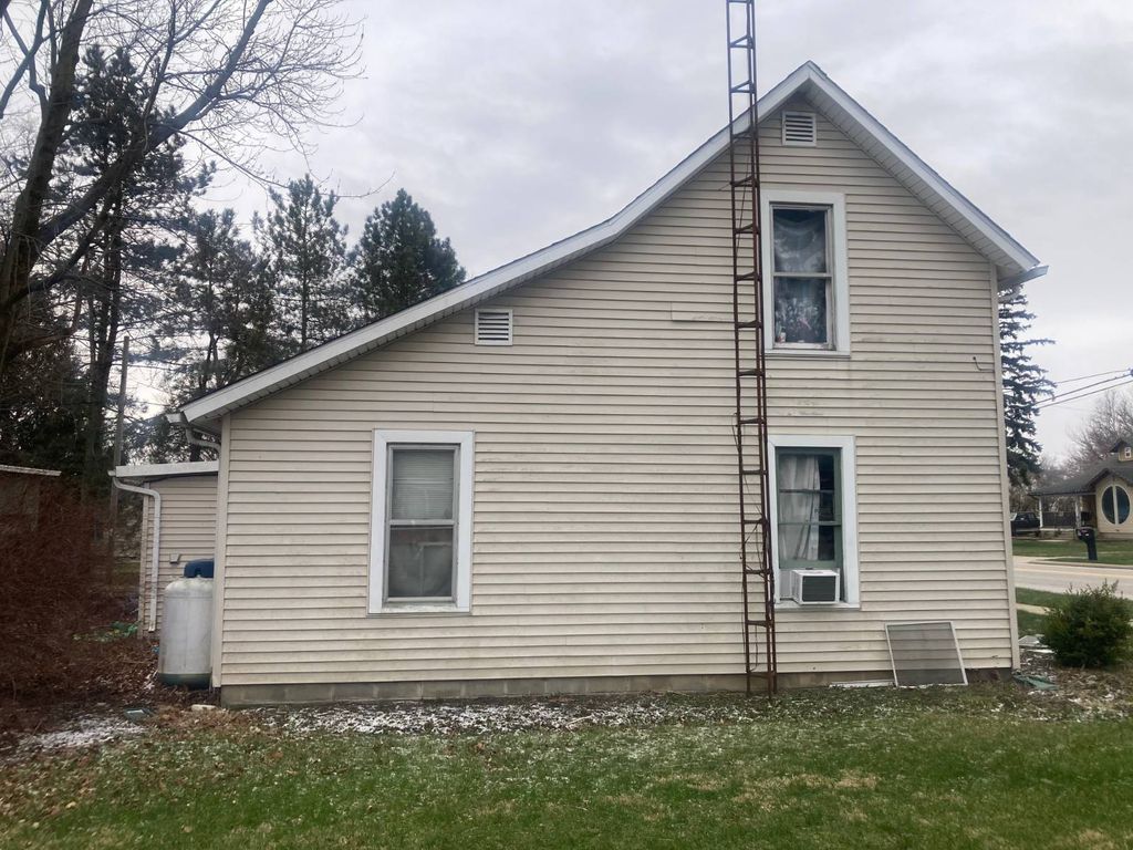 Photo of 404 N Westminster St, Waynesfield, OH 45896 (MLS # 11677876)