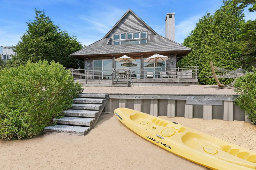 Photo of 210 Towd Point Road, Southampton, NY 11968 (MLS # 11679598)