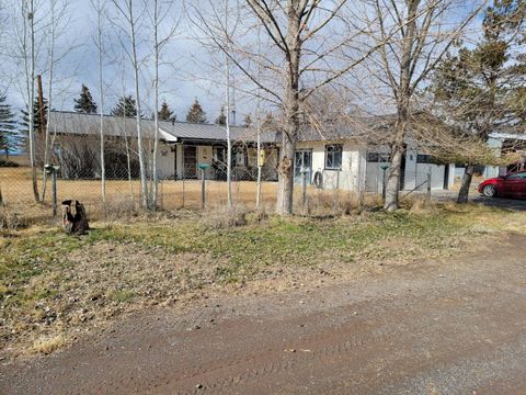 Photo of 91497 Christmas Valley Highway, Christmas Valley, OR 97641 (MLS # 11672469)