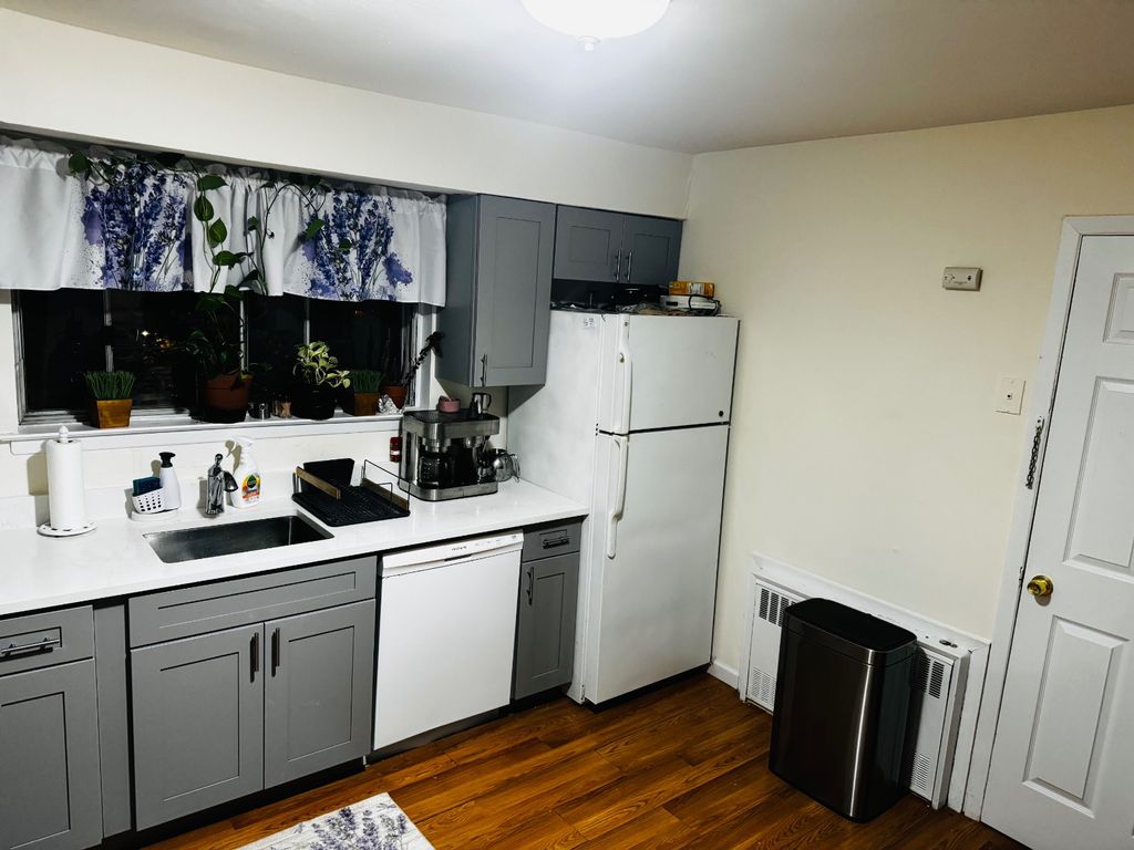 Photo of 6 Alex Ln, Glen Cove, NY 11542 (MLS # 11654170)