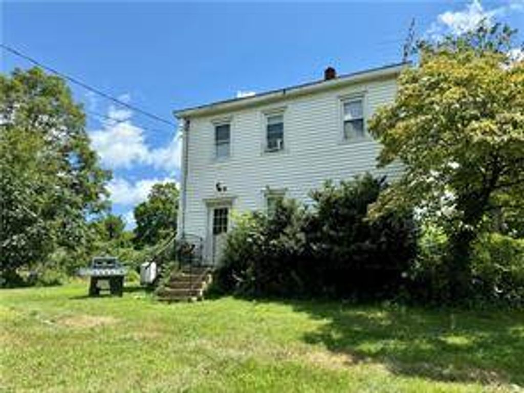 Photo of 19 Bloomingburg Rd, Middletown, NY 10940 (MLS # 11651634)