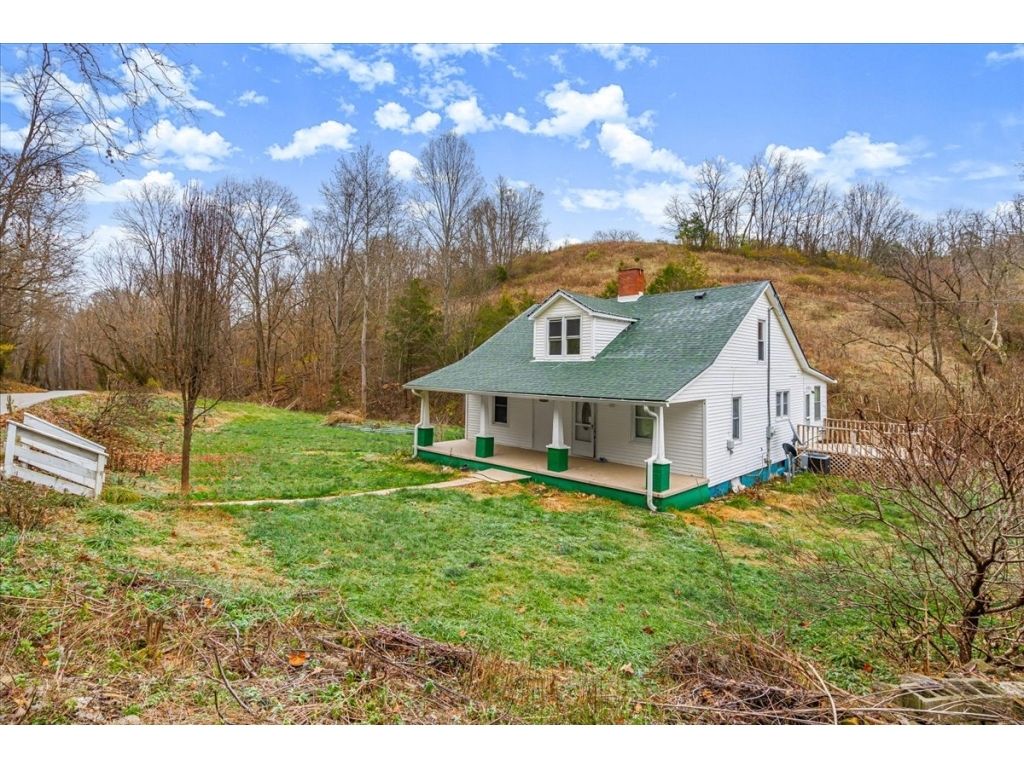 Photo of 195 Carvers Ferry Rd, Richmond, KY 40475 (MLS # 11652607)