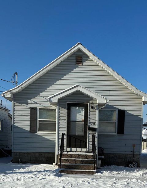 Photo of 1731 Ferguson Street #2, Rotterdam, NY 12303 (MLS # 11634827)