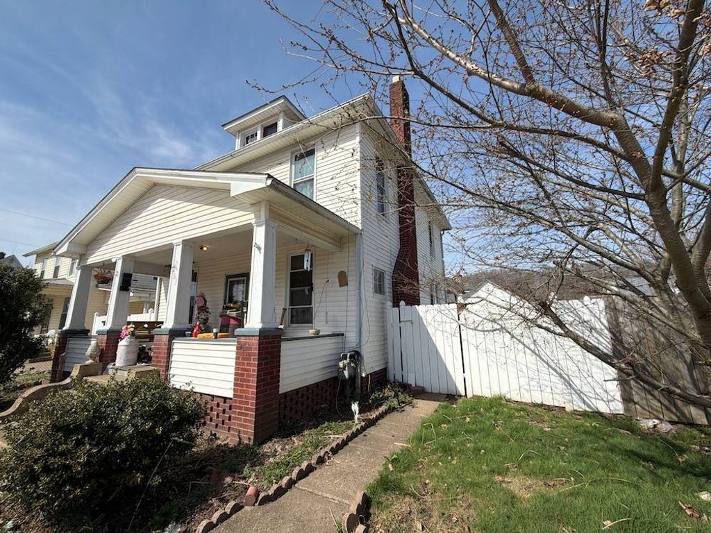 Photo of 463 S 4th Ave, Middleport, OH 45760 (MLS # 11677859)