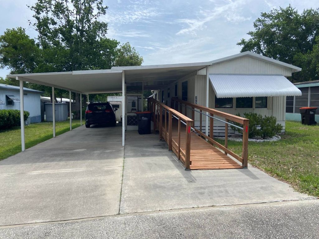 Photo of 5431 NE 35th St #172, Silver Springs, FL 34488 (MLS # 11776019)