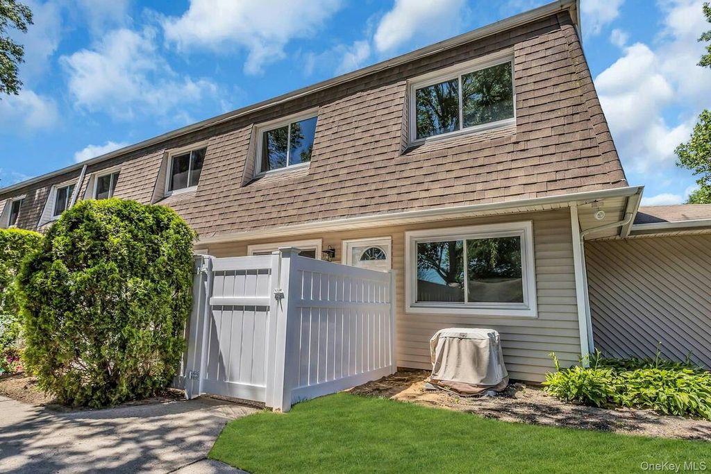 Photo of 206 Storm Drive, Holtsville, NY 11742 (MLS # 11850060)