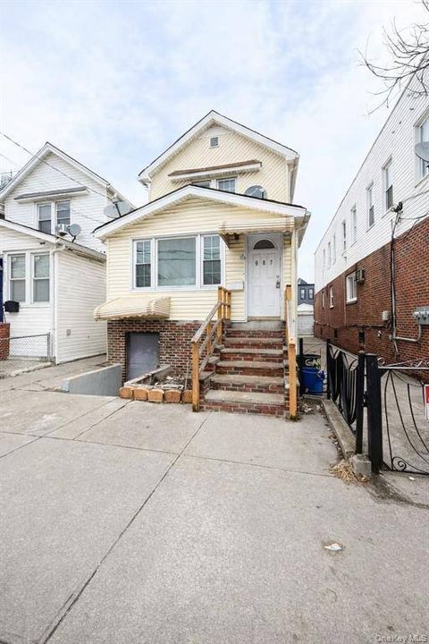 Photo of 967 E 94th St, Brooklyn, NY 11236 (MLS # 11692514)
