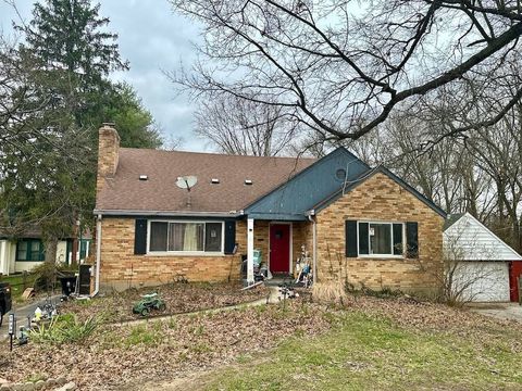 Photo of 7030 Beechmont Ave, Cincinnati, OH 45230 (MLS # 11670273)