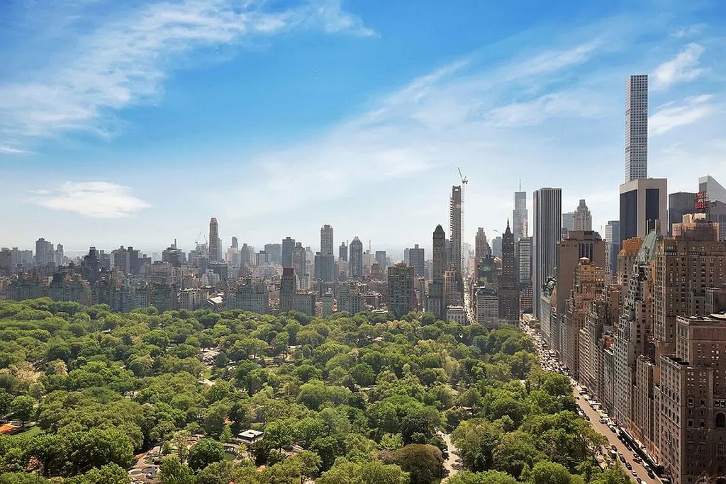 Photo of 25 Columbus Circle #69A, New York, NY 10019 (MLS # 11595490)