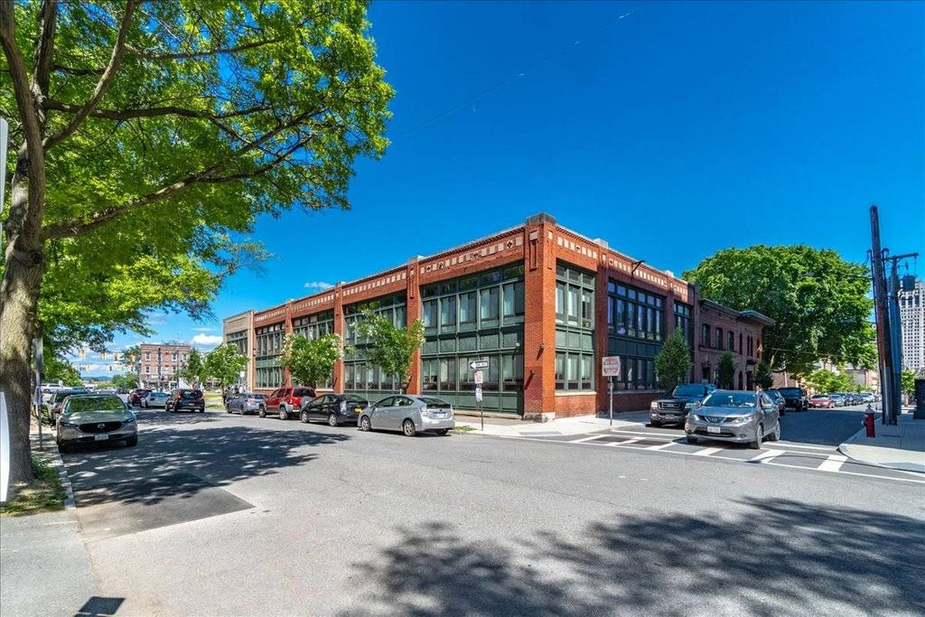 Photo of 260 Washington Ave #207, Albany, NY 12210 (MLS # 11678975)