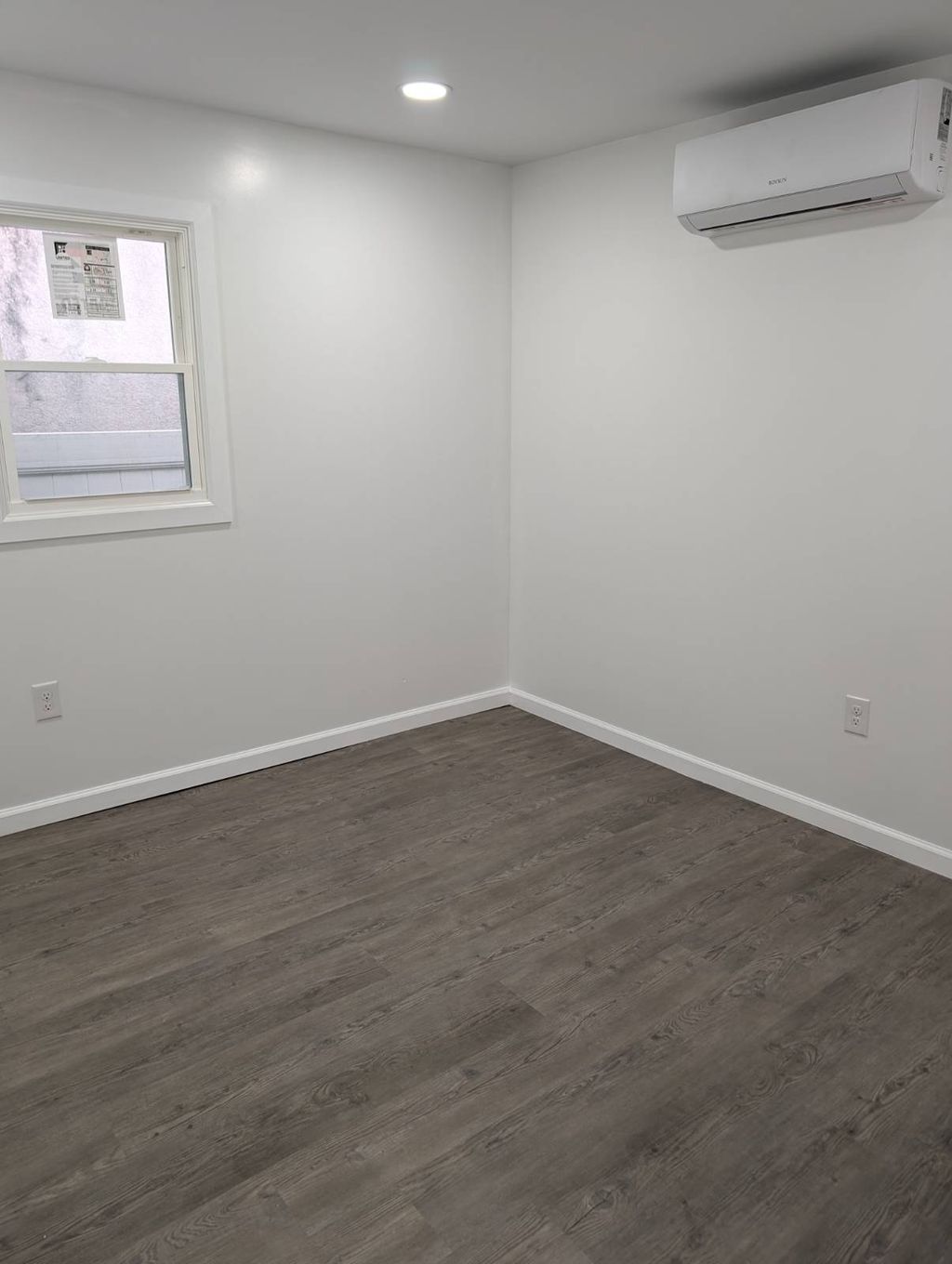Photo of 816 Nugent Ave, Staten Island, NY 10306 (MLS # 11848702)