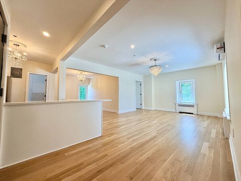 Photo of 155 Beacon Hill Drive #9, Dobbs Ferry, NY 10522 (MLS # 11846927)