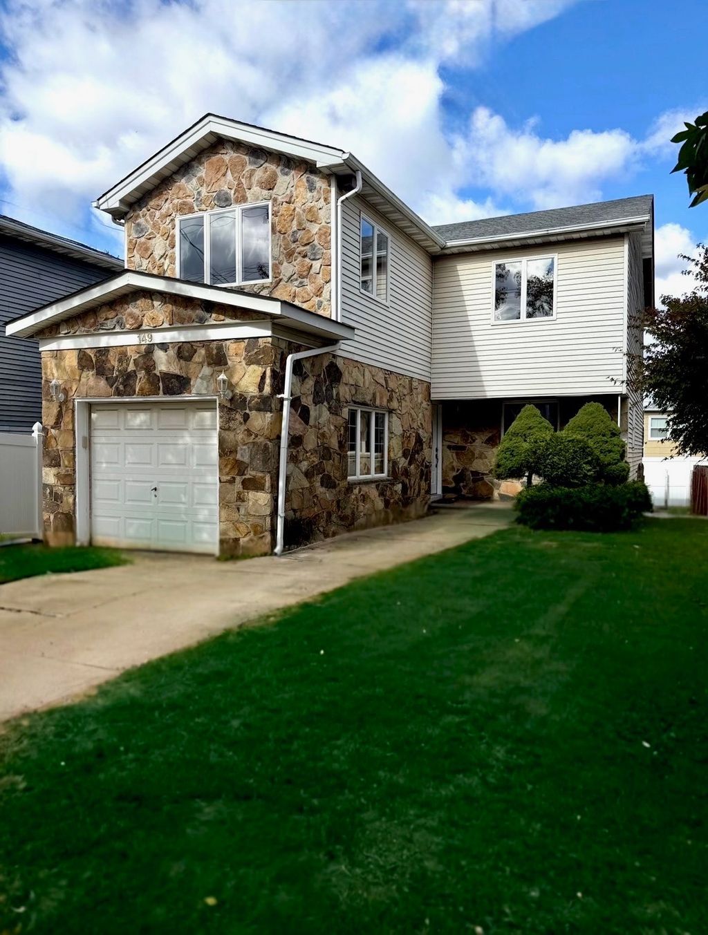 Photo of 149 Lucille Avenue, staten island, NY 10309 (MLS # 11596985)