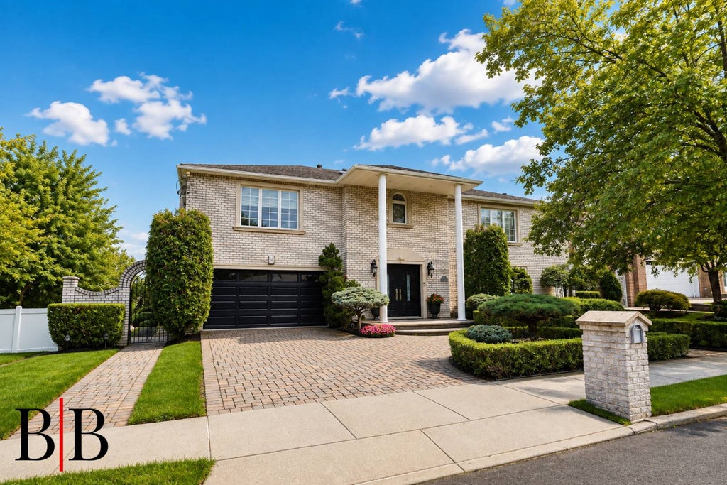 Photo of 548 Lamont Avenue, Staten Island, NY 10312 (MLS # 11938478)
