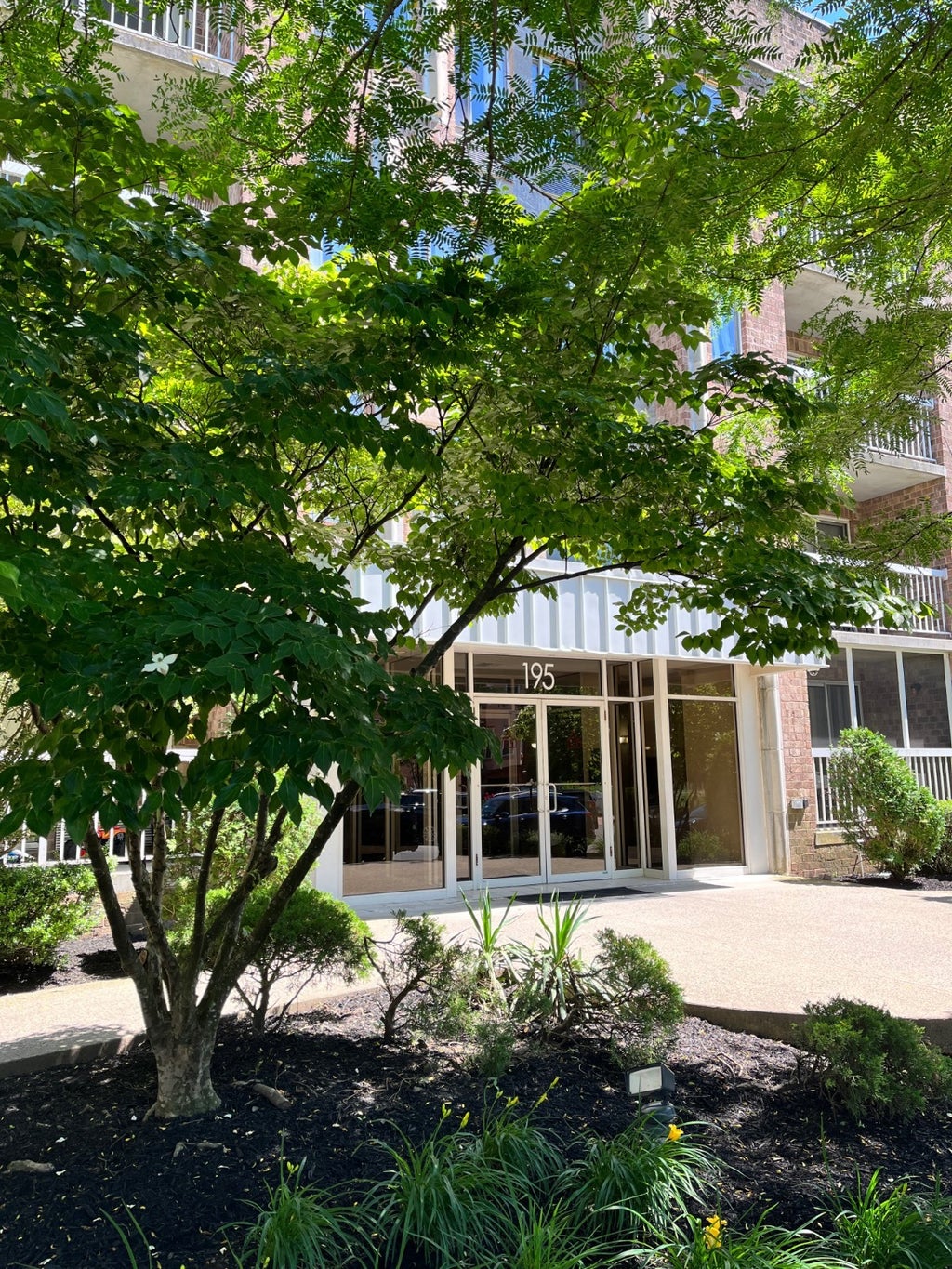 Photo of 145 Wellington Ct #2A, Staten Island, NY 10314 (MLS # 11896554)