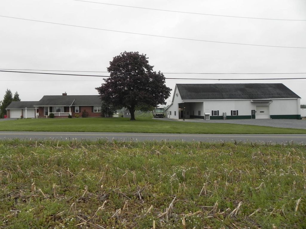 Photo of 3669 Parnell Dr, Mercersburg, PA 17236 (MLS # 11740556)