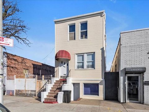Photo of 2741 Stillwell Avenue, Brooklyn, NY 11224 (MLS # 11673795)