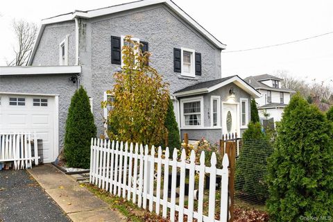 Photo of 163 Orchard Road, East Patchogue, NY 11772 (MLS # 11618023)