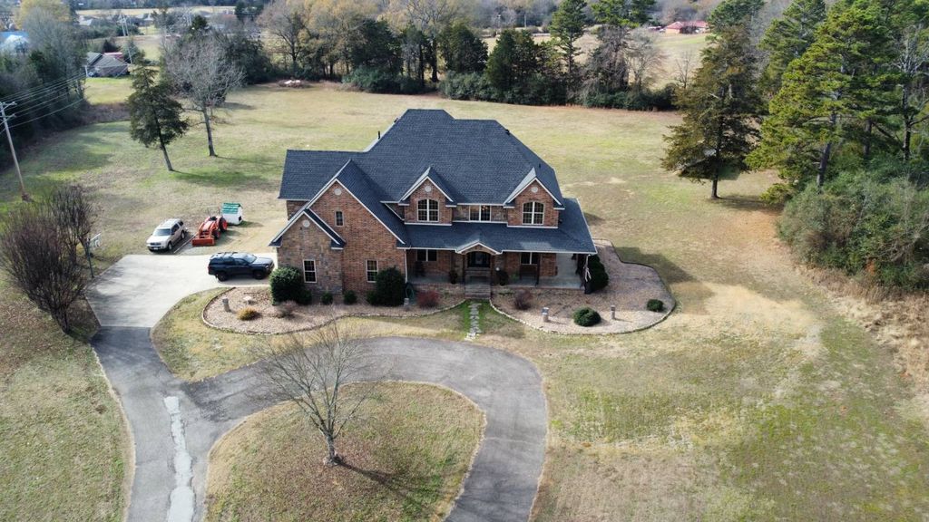 Photo of 5 Heather Oaks Way, Clarksville, AR 72830 (MLS # 11621298)
