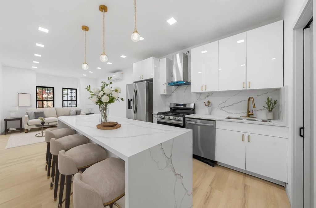 Photo of 1058 Jefferson Ave, Brooklyn, NY 11221 (MLS # 11617036)