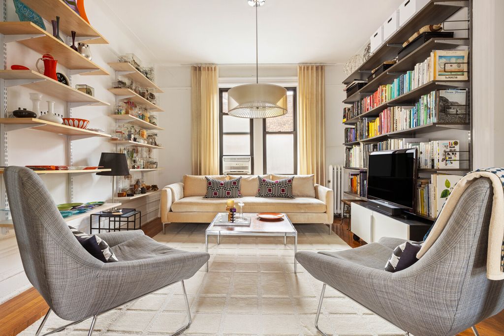 Photo of 21 Butler Pl #4E, Brooklyn, NY 11238 (MLS # 11674572)