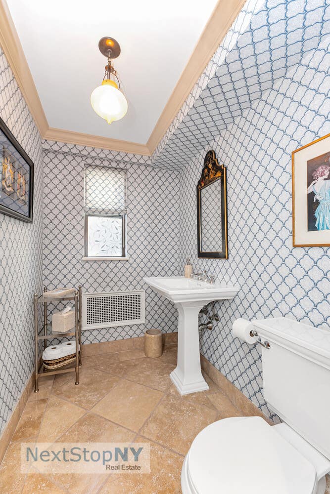 Photo of 333 East 55th Street #12DE, New York, NY 10022 (MLS # 11901658)