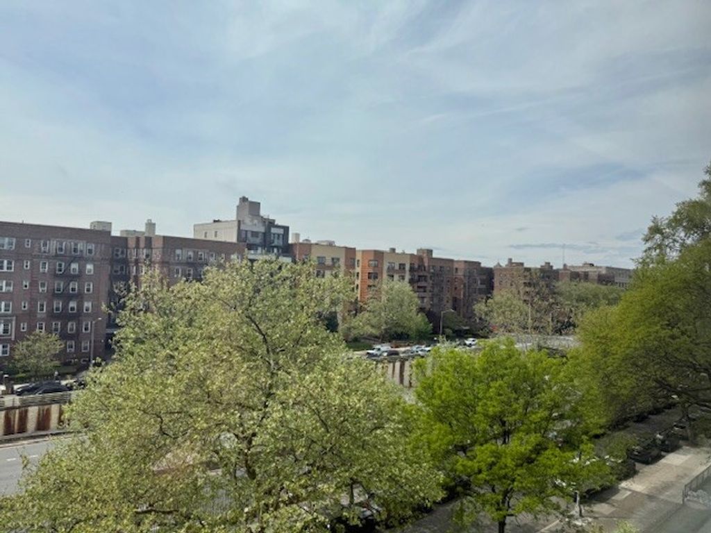 Photo of 135 Ocean Parkway #6H, Brooklyn, NY 11218 (MLS # 11740493)
