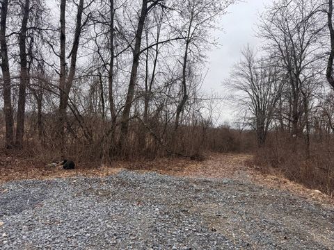 Photo of 52 Hillview Dr, Kingsbury, NY 12839 (MLS # 11689395)