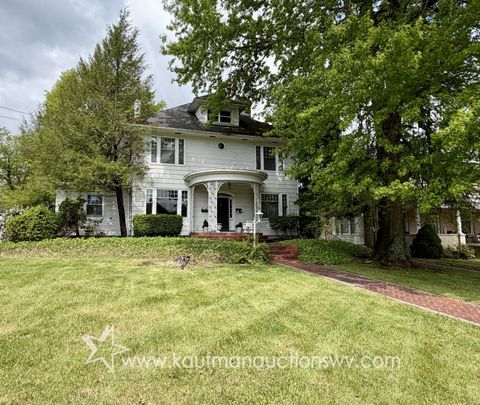 Photo of 608 Milford St, Clarksburg, WV 26301 (MLS # 11738861)