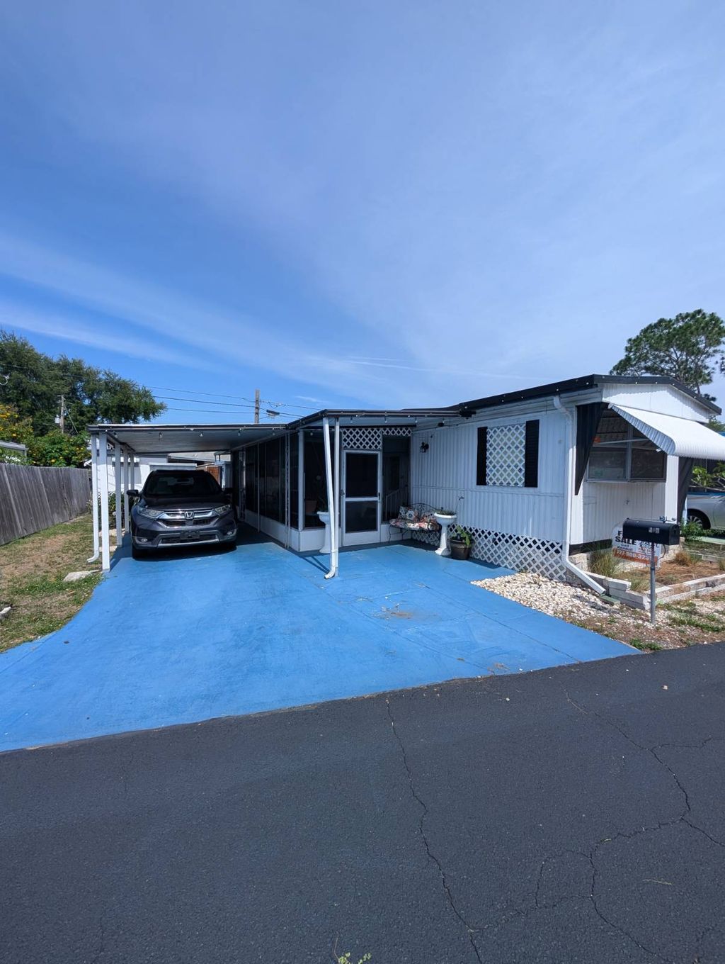 Photo of 6978 46th Ave N AVE #104, Saint Petersburg, FL 33709 (MLS # 11776837)