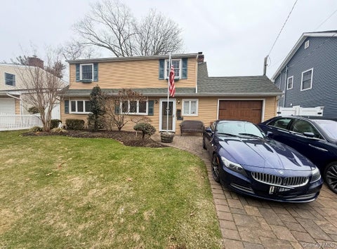 Photo of 85 Riverside Avenue, Massapequa, NY 11758 (MLS # 11680825)